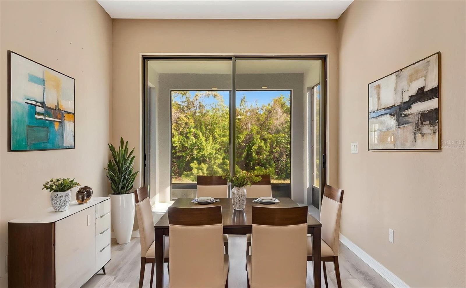 virtually staged - 9116 MOUNTAIN CAMELLIA LN, RIVERVIEW