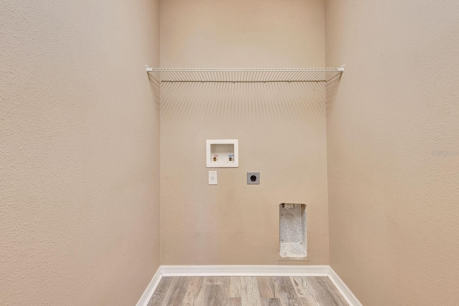 Single Family Residence at 9116 MOUNTAIN CAMELLIA LN, RIVERVIEW, photo 26 of 75