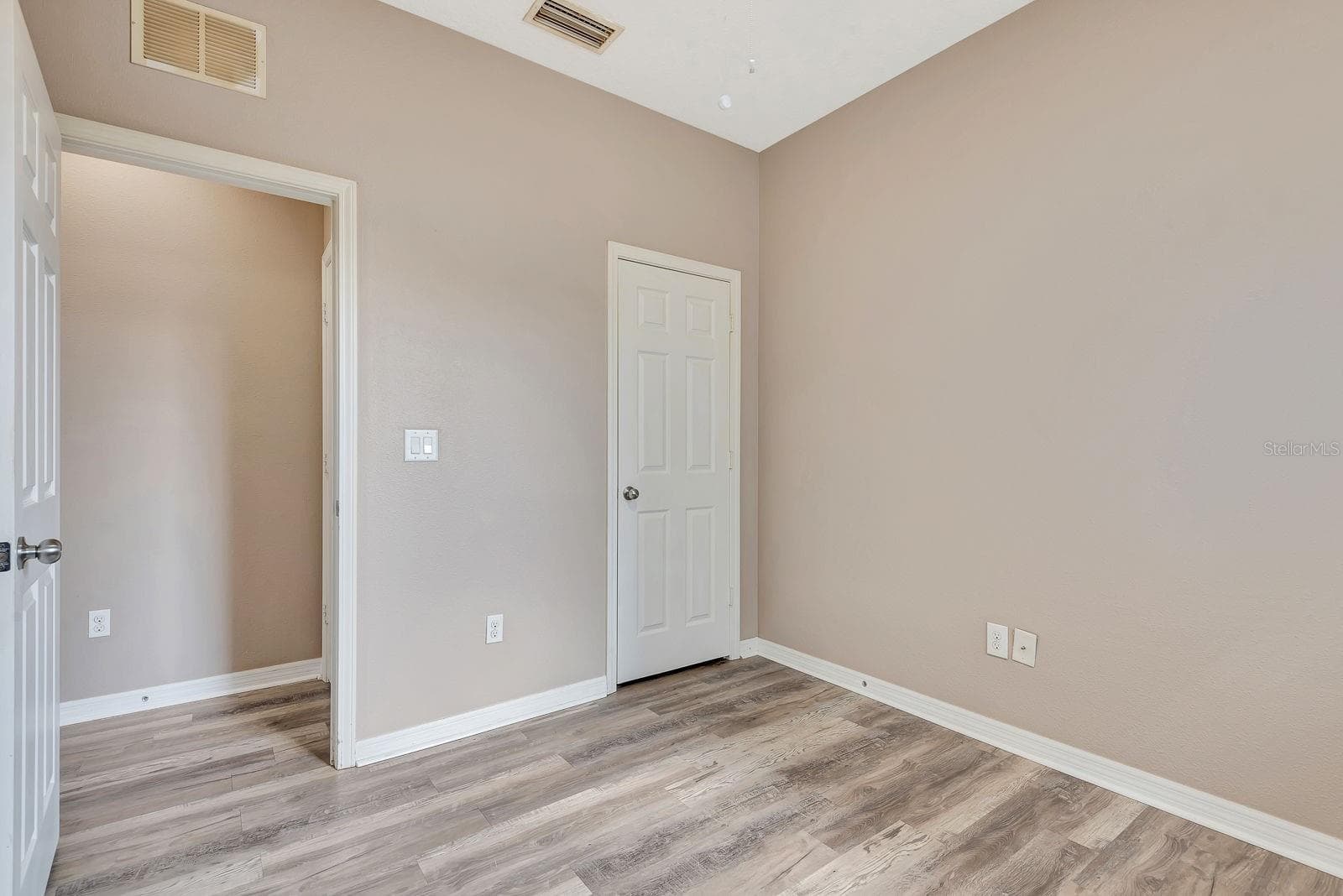 Single Family Residence at 9116 MOUNTAIN CAMELLIA LN, RIVERVIEW, photo 28 of 75