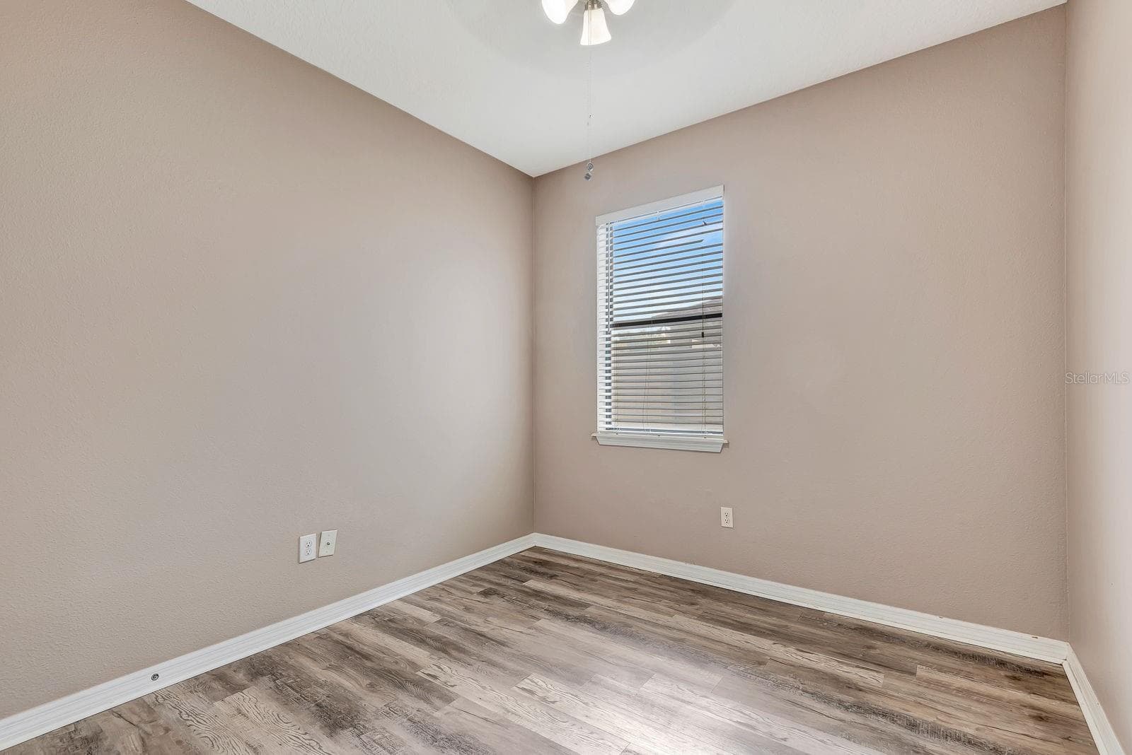 Single Family Residence at 9116 MOUNTAIN CAMELLIA LN, RIVERVIEW, photo 29 of 75