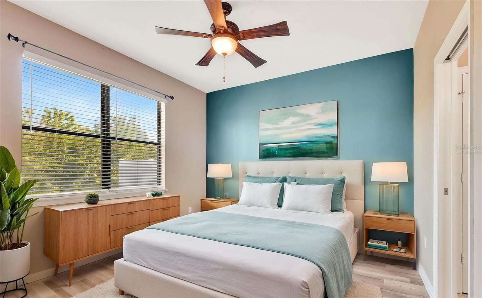 virtually staged - 9116 MOUNTAIN CAMELLIA LN, RIVERVIEW