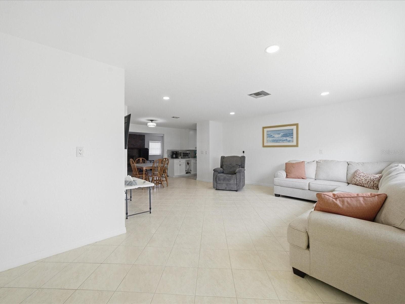 Single Family Residence at 4069 GULFVIEW DR, HERNANDO BEACH, photo 11 of 29
