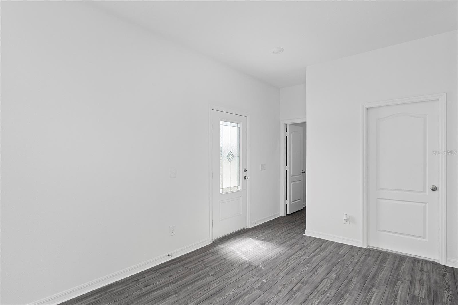 Townhouse at 552 BAY LEAF DR, POINCIANA, photo 3 of 20