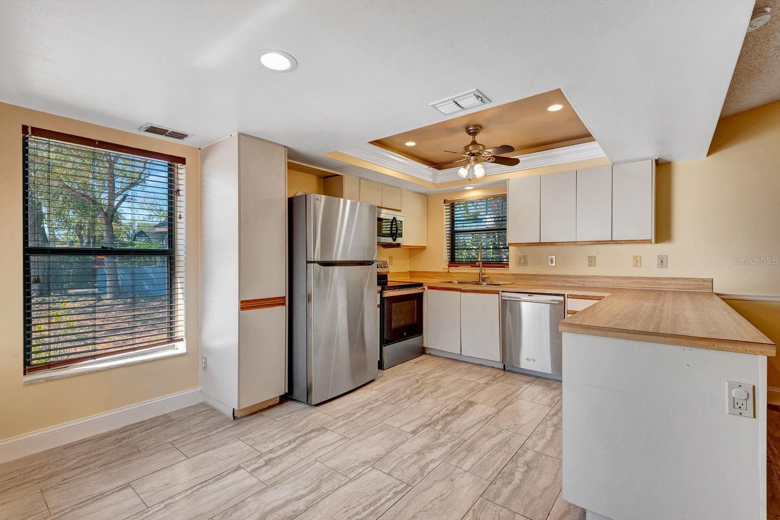 Single Family Residence at 5017 80TH AVENUE CIR E, SARASOTA, photo 14 of 51