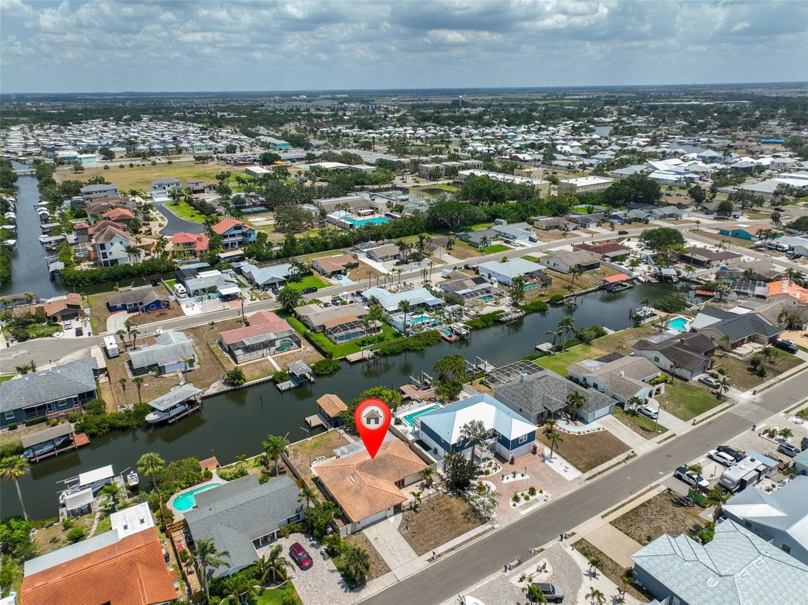 Single Family Residence at 6523 KING PALM WAY, APOLLO BEACH, photo 4 of 61