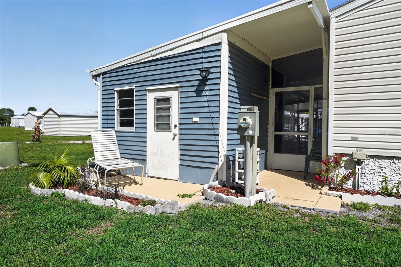 Manufactured Home at 132 HOLIDAY PARK BLVD NE, PALM BAY, photo 5 of 31