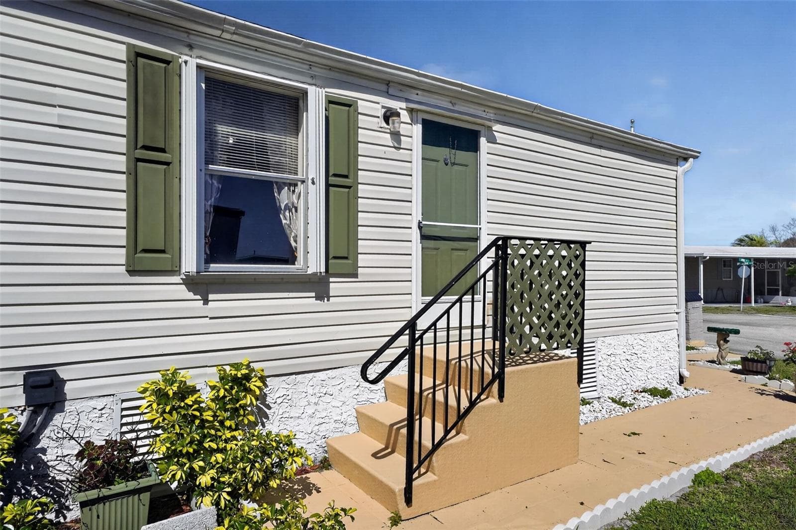 Manufactured Home at 132 HOLIDAY PARK BLVD NE, PALM BAY, photo 6 of 31