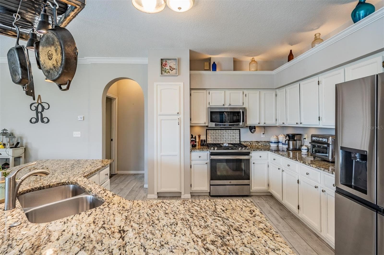 Single Family Residence at 15922 MUIRFIELD DR, ODESSA, photo 36 of 50