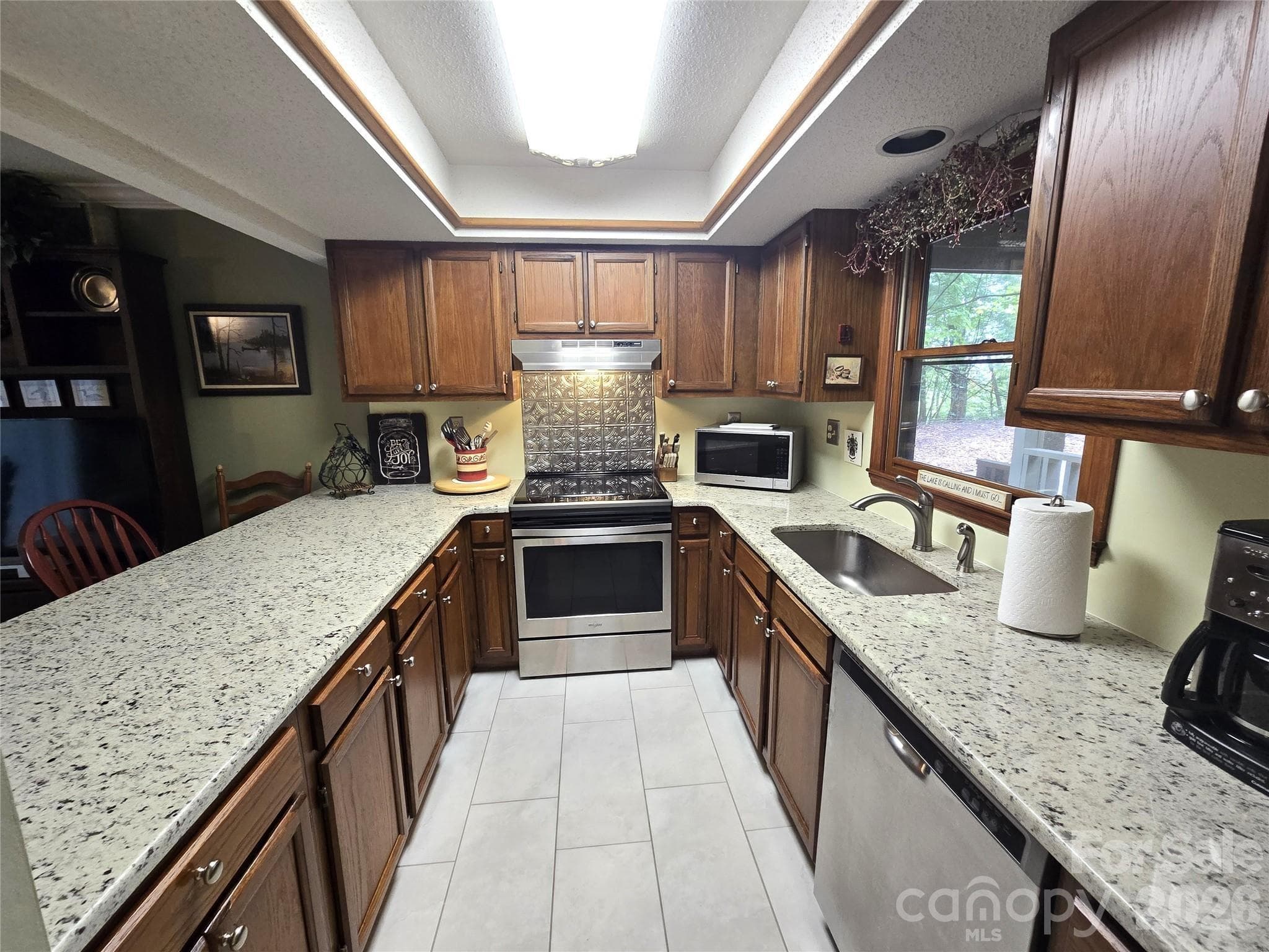 Townhouse at Lake Lure, photo 7 of 38