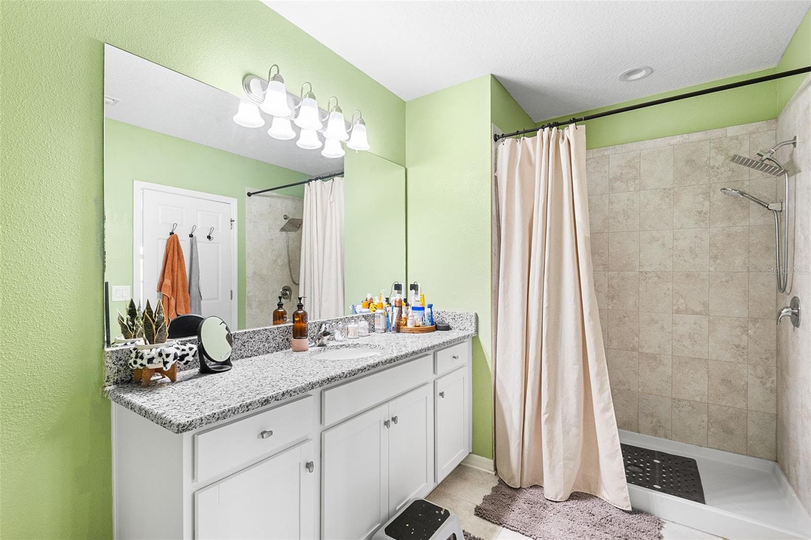 Single Family Residence at 12960 CONQUISTADOR LOOP, SPRING HILL, photo 16 of 26