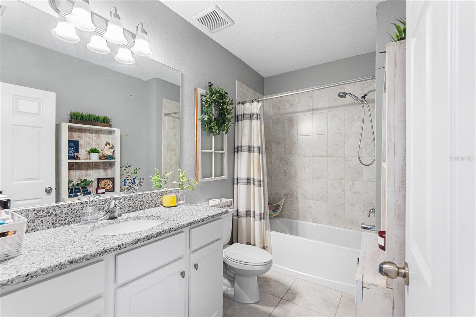 Single Family Residence at 12960 CONQUISTADOR LOOP, SPRING HILL, photo 21 of 26