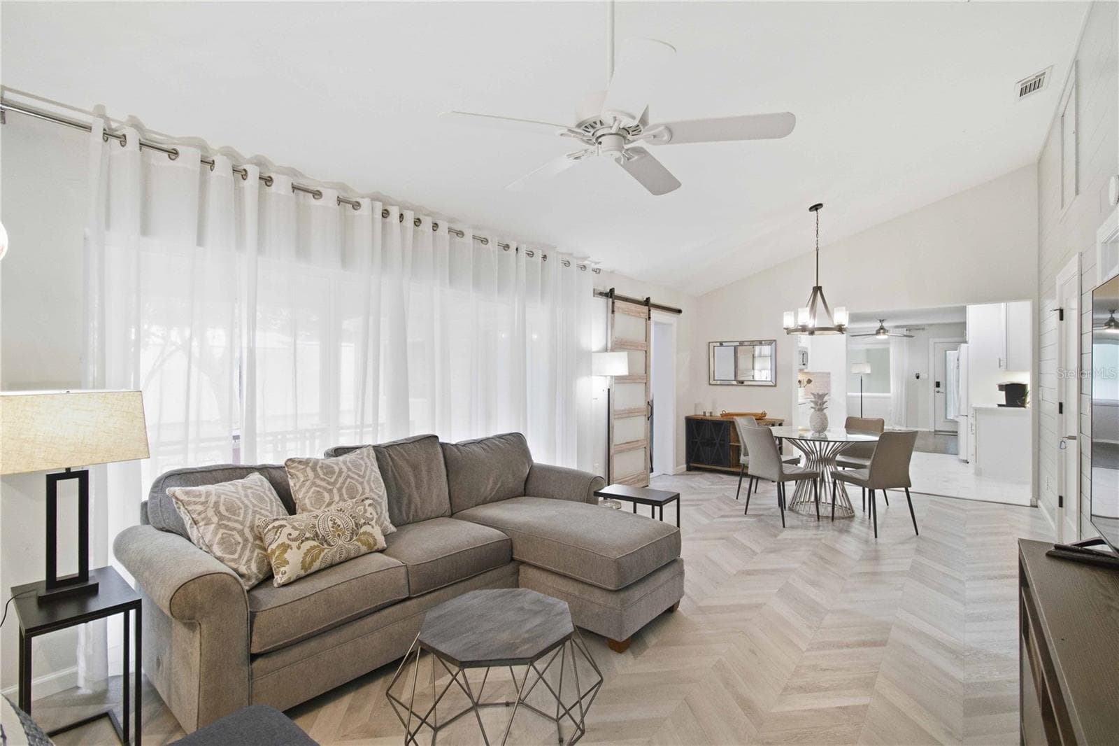Single Family Residence at 2545 BROWNING ST, SARASOTA, photo 18 of 48