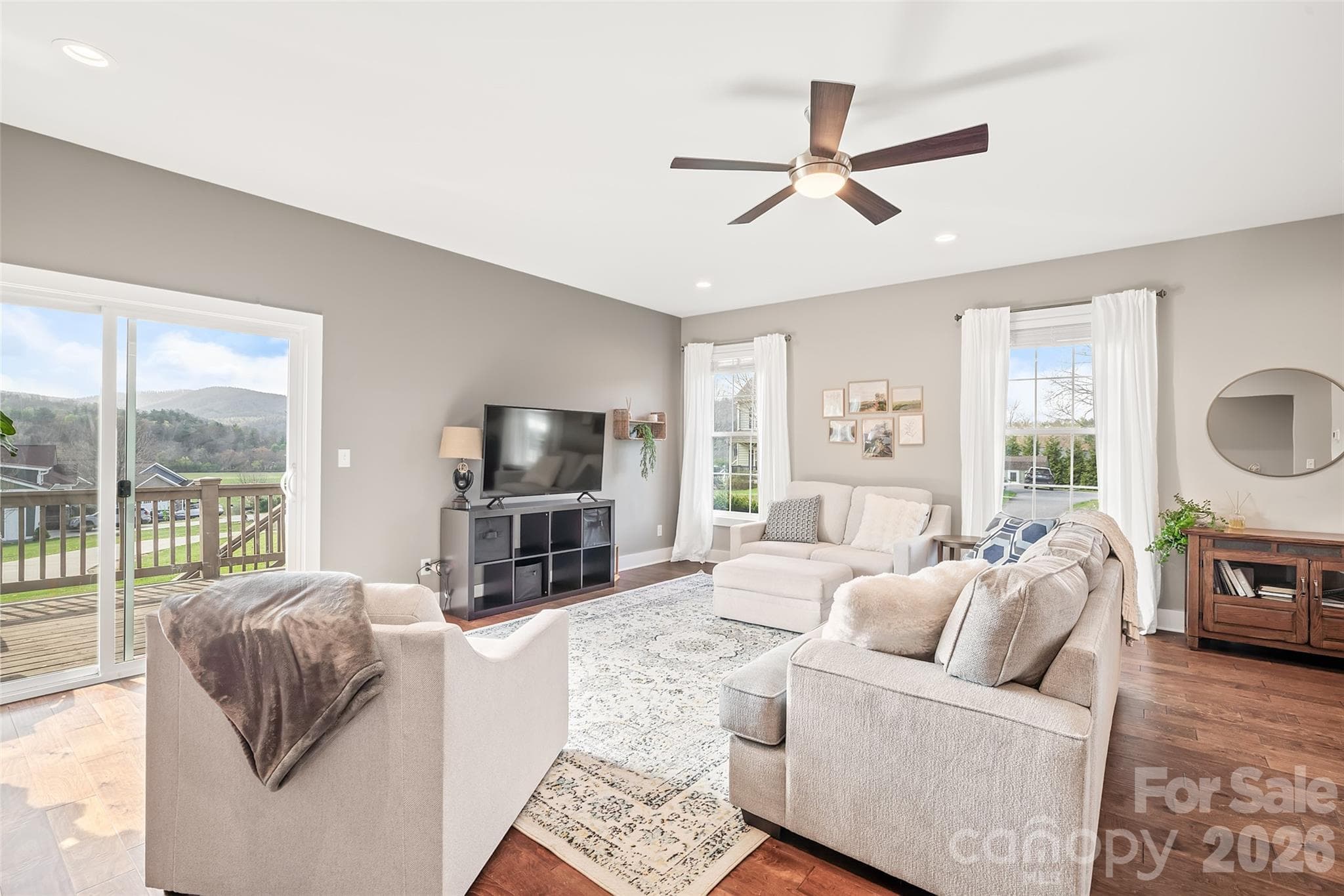 Single Family Residence at 223 River Breeze Lane, Etowah, photo 2 of 27