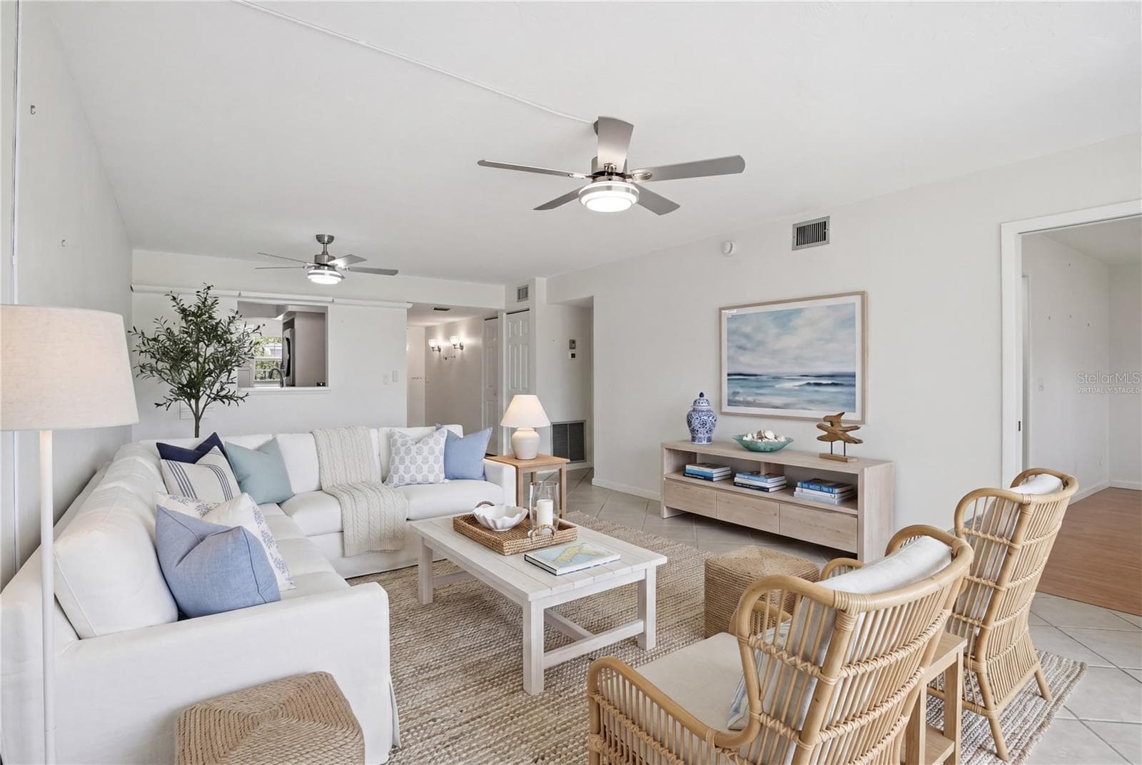 Virtually Staged - 7860 PALM AIRE LN #103, SARASOTA