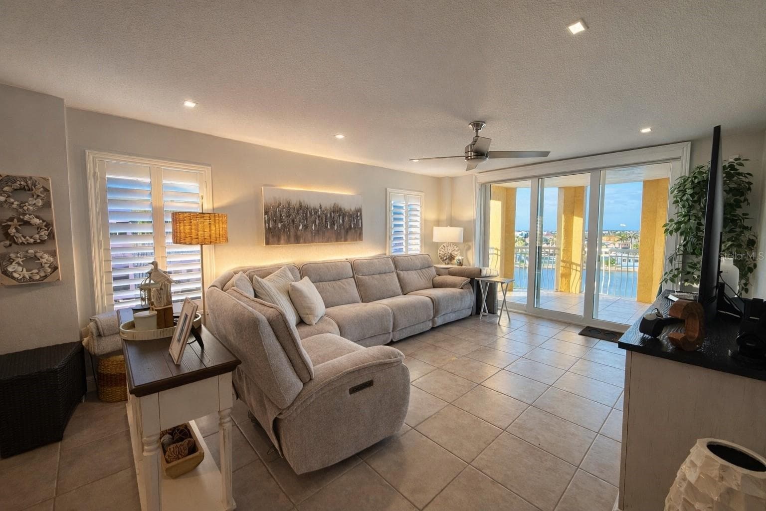 Condominium at 5353 GULF BLVD #A404, ST PETE BEACH, photo 12 of 33