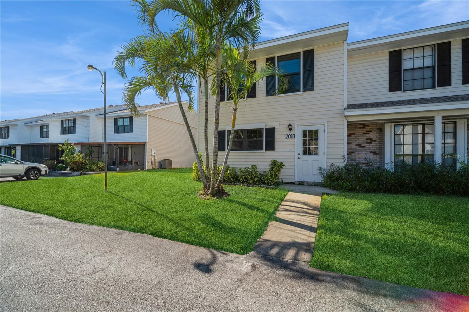 2018 MANOR DR NE