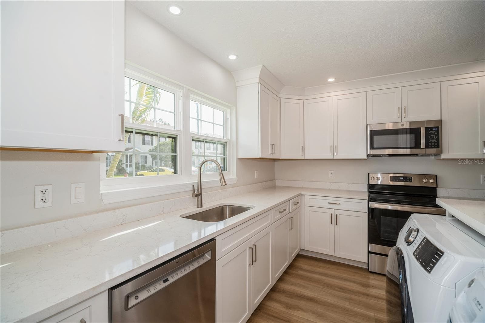 Kitchen - 2018 MANOR DR NE, PALM BAY