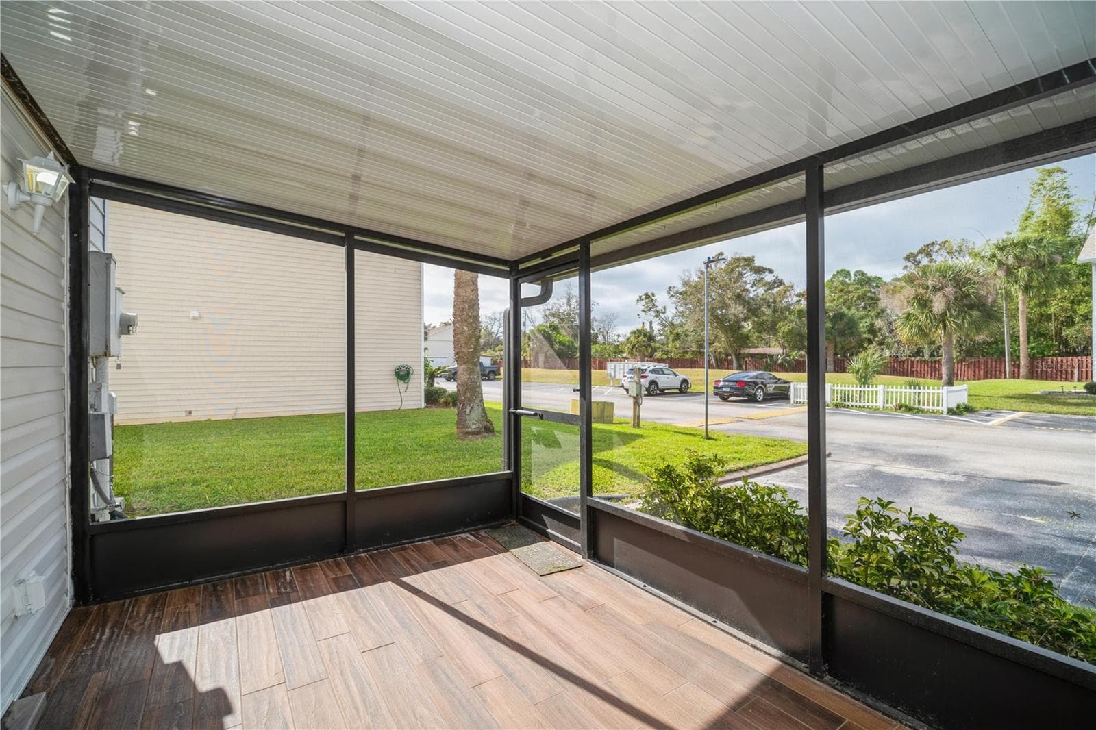 Screened in Back Porch - 2018 MANOR DR NE, PALM BAY