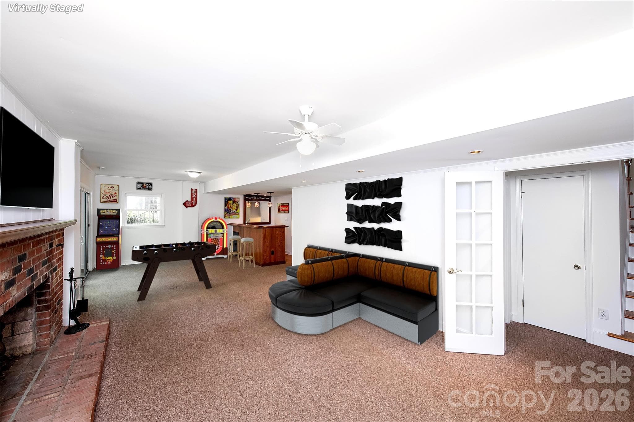 Single Family Residence at 6629 Knightswood Drive, Charlotte, photo 19 of 38