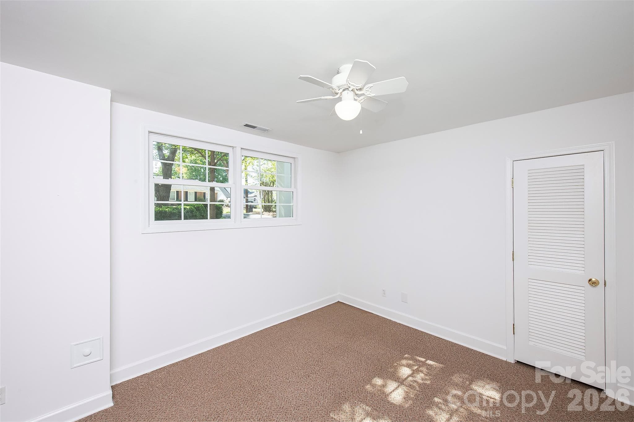 Single Family Residence at 6629 Knightswood Drive, Charlotte, photo 24 of 38