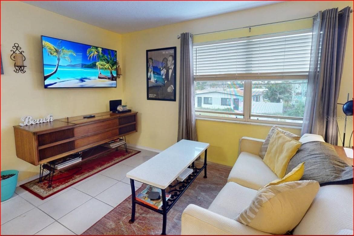 Condominium at 11440 1ST ST E #6, TREASURE ISLAND, photo 11 of 36