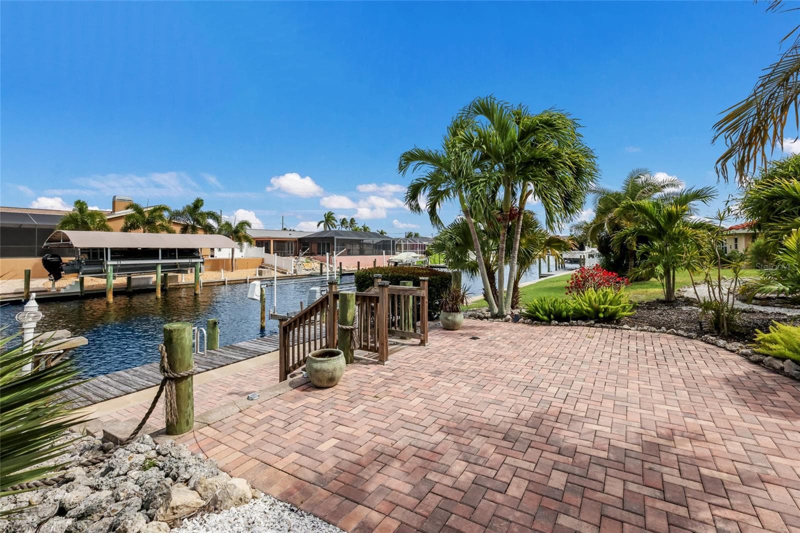 Single Family Residence at 5007 BIMINI DR, BRADENTON, photo 6 of 38
