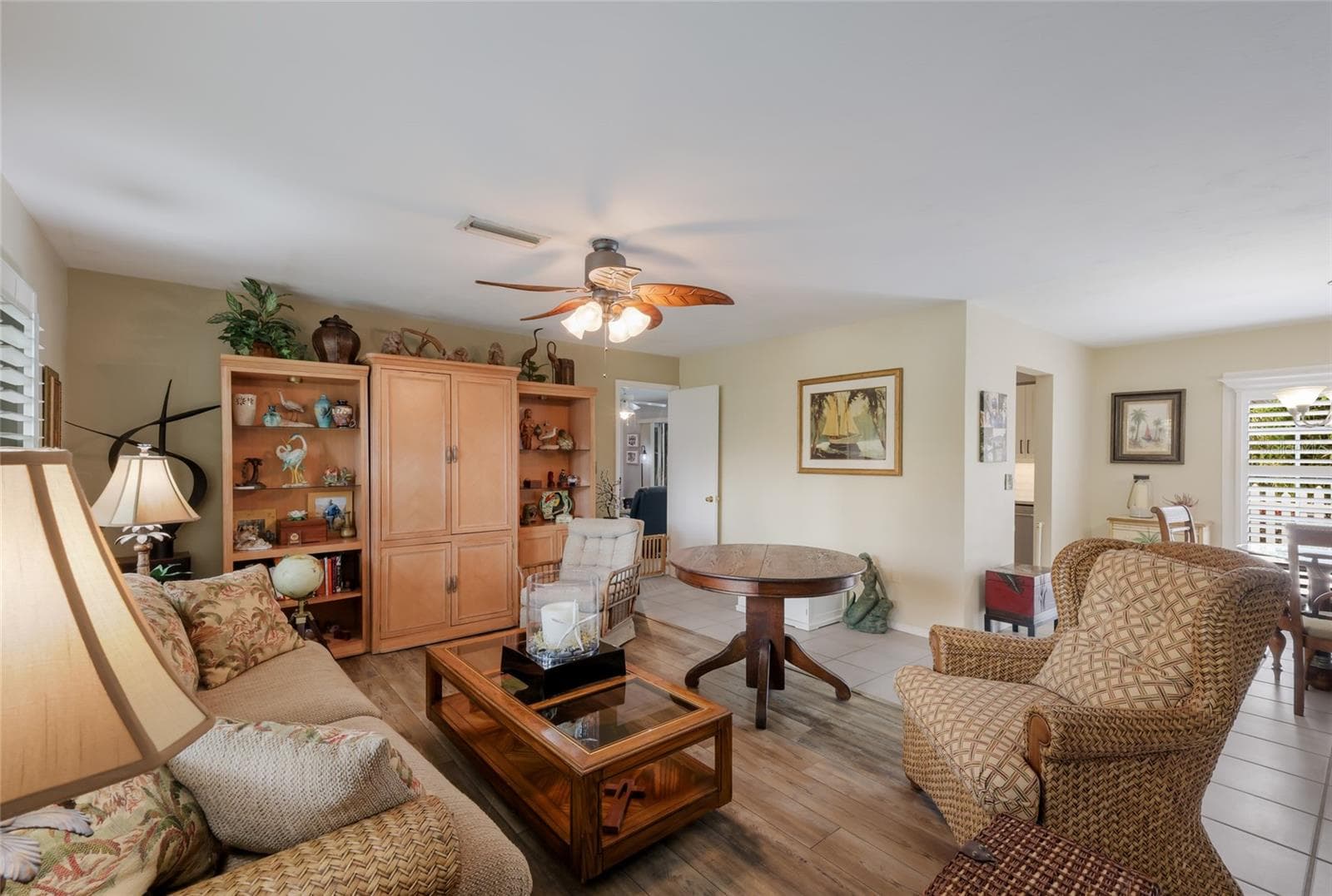 Single Family Residence at 5007 BIMINI DR, BRADENTON, photo 8 of 38