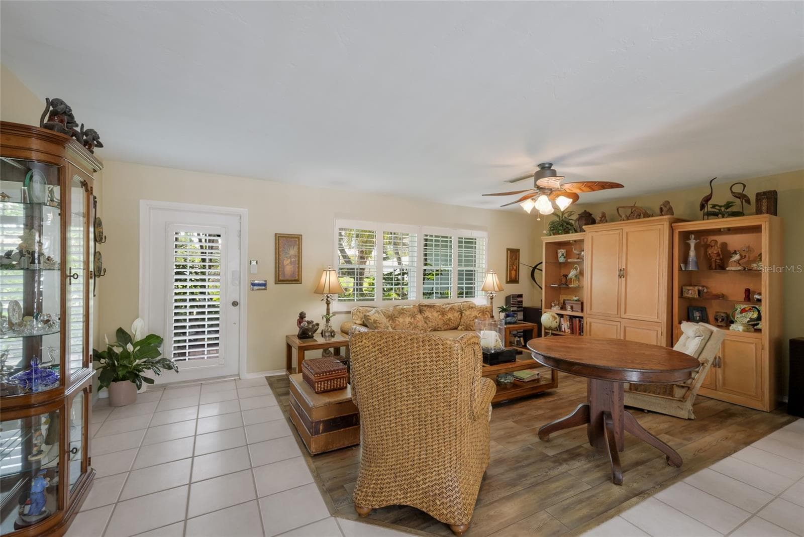 Single Family Residence at 5007 BIMINI DR, BRADENTON, photo 9 of 38