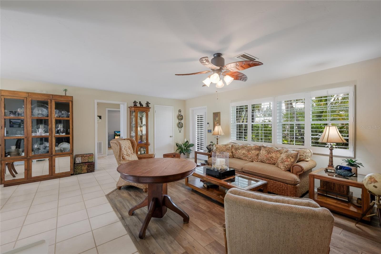 Single Family Residence at 5007 BIMINI DR, BRADENTON, photo 11 of 38