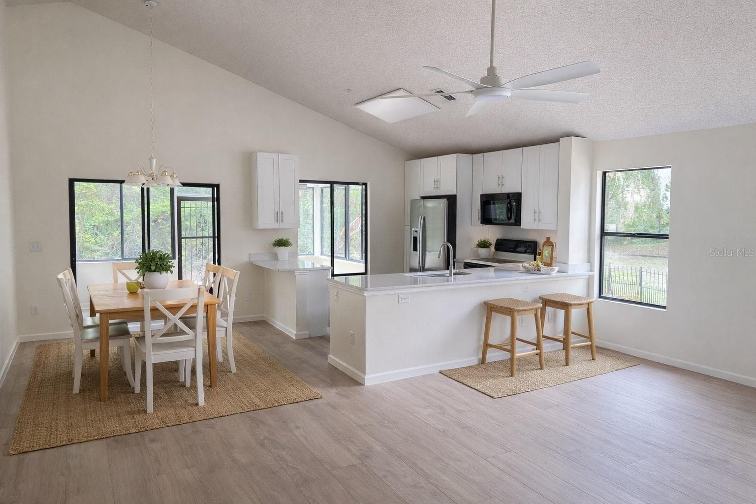 Single Family Residence at 114 SPREADING OAK CT, SANFORD, photo 4 of 13