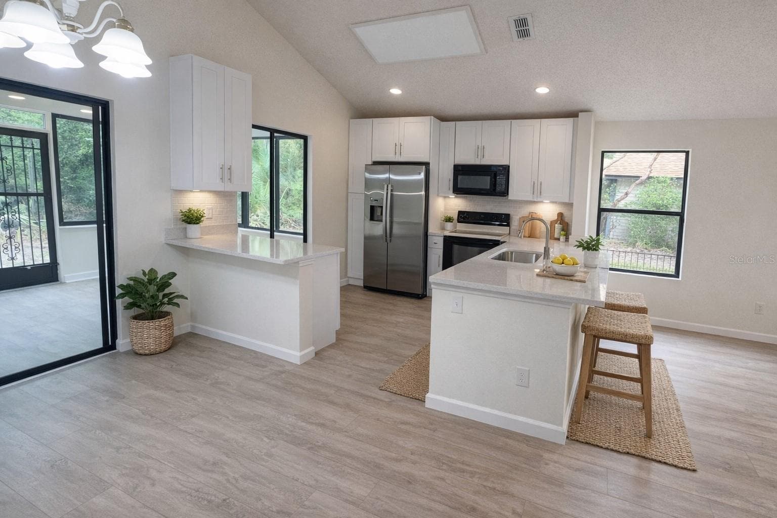 Single Family Residence at 114 SPREADING OAK CT, SANFORD, photo 5 of 13