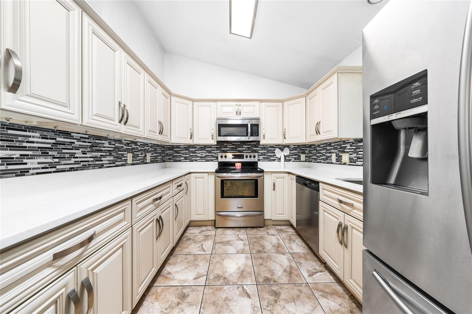 Single Family Residence at 10618 REAGANS RUN DR, CLERMONT, photo 12 of 43