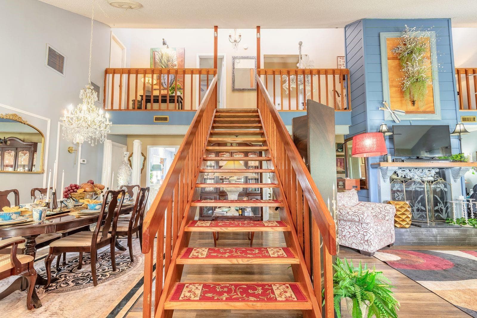 Elegant entry - 3130 ROYAL PALM DR, EDGEWATER