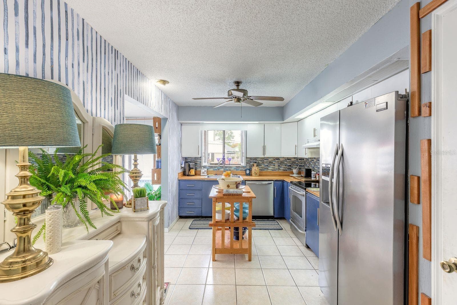 Spacious kitchen - 3130 ROYAL PALM DR, EDGEWATER