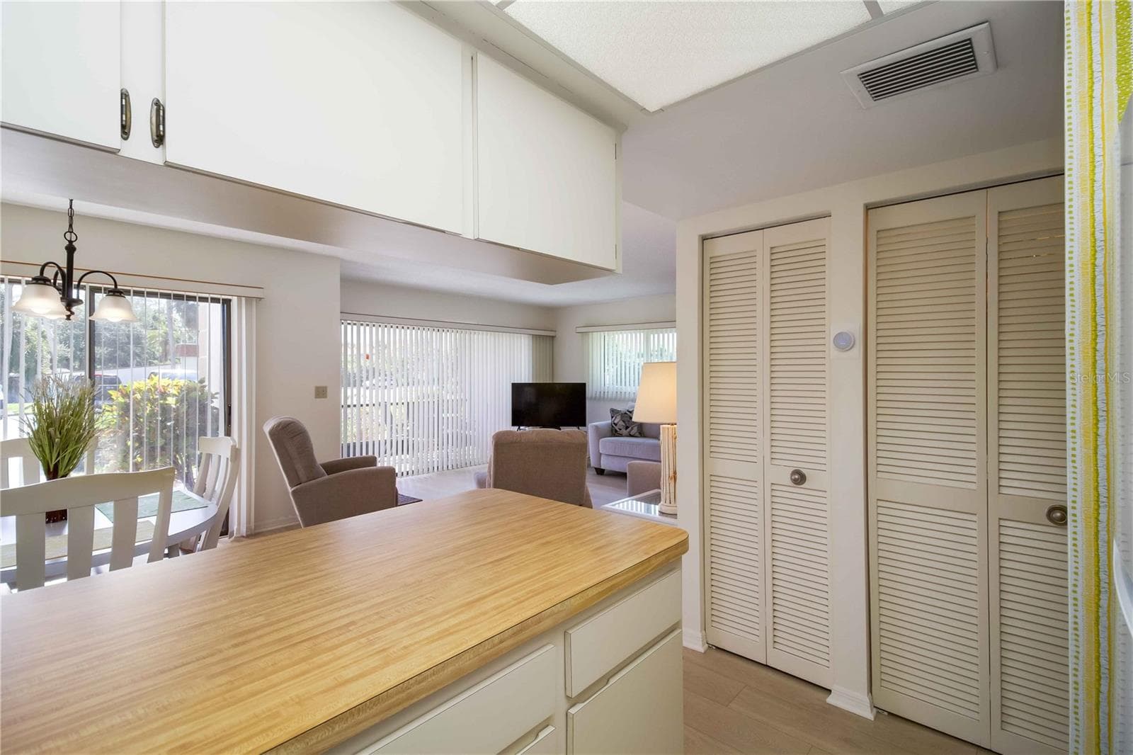 Condominium at 5476 SWIFT RD #19, SARASOTA, photo 17 of 34