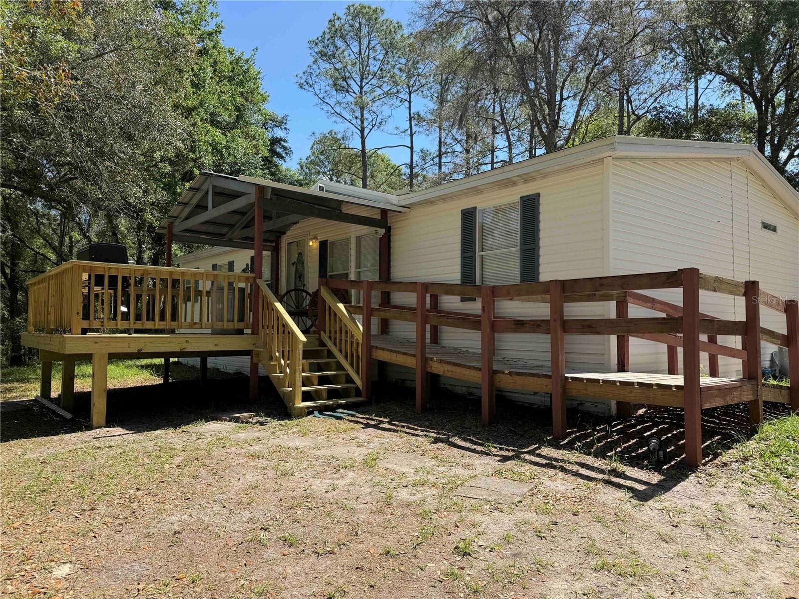 Manufactured Home at 1550 SE 111TH CT, MORRISTON, photo 3 of 63