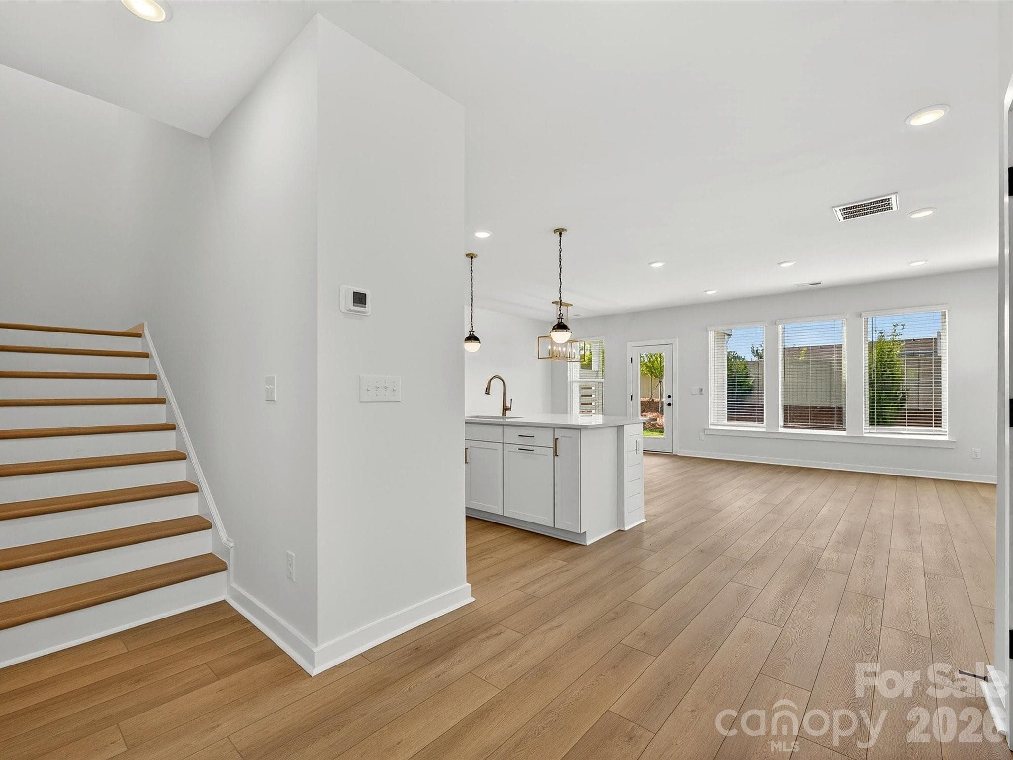 Townhouse at 202 Quartz Hill Way, Waxhaw, photo 10 of 25