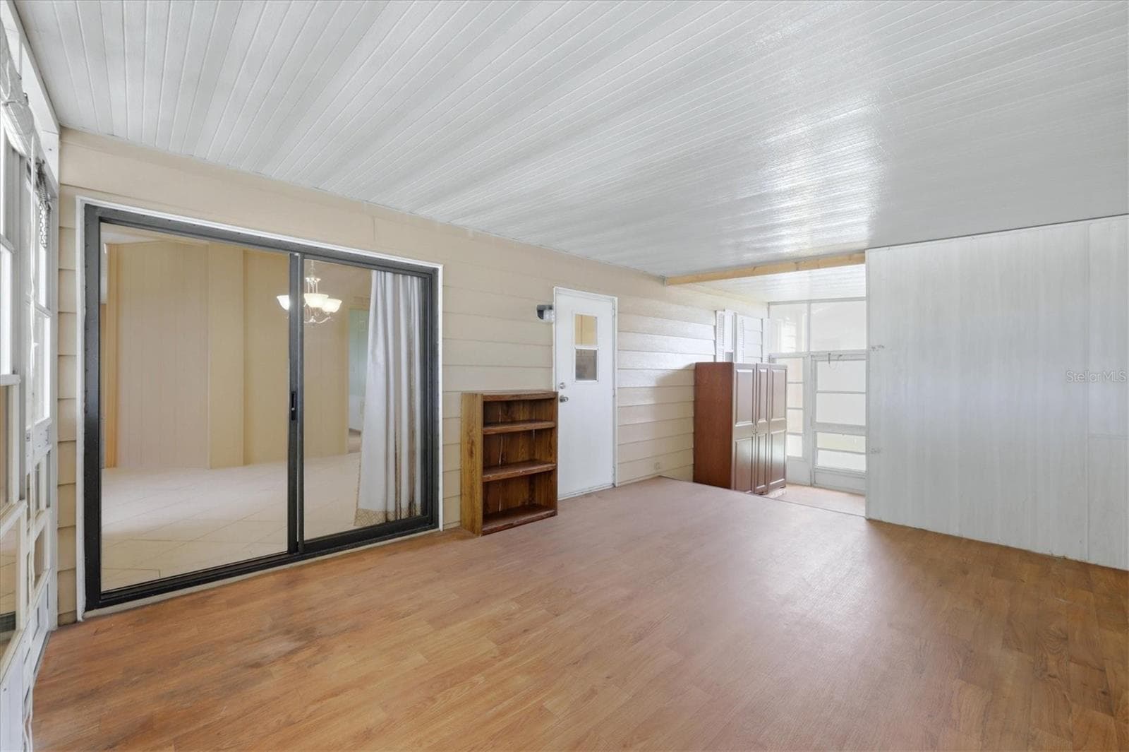 Florida Room - 8420 IMPERIAL CIR, PALMETTO
