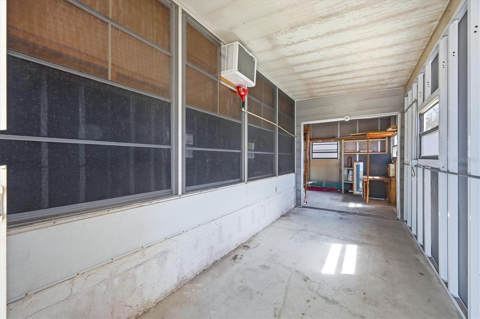 Golf Cart Garage - 8420 IMPERIAL CIR, PALMETTO