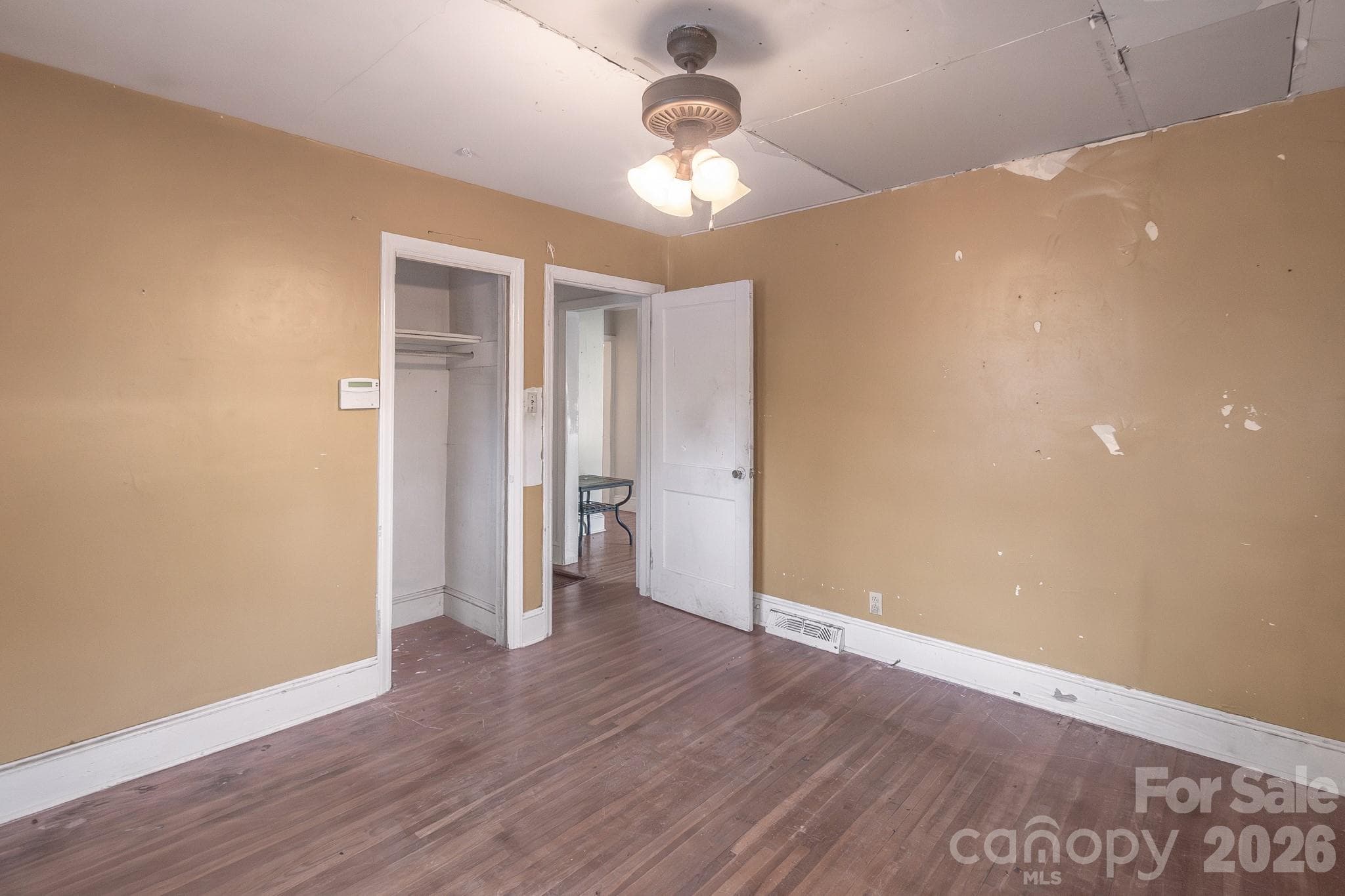 Single Family Residence at Charlotte, photo 21 of 33