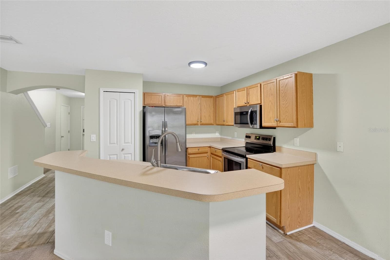 Townhouse at 2605 OLEANDER LAKES DR, BRANDON, photo 13 of 68