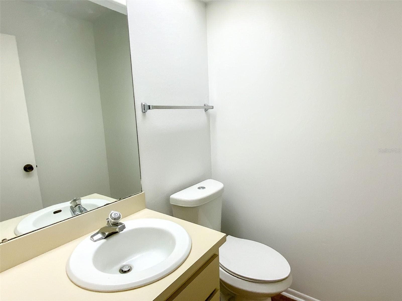 Guest Bathroom - 1125 MONTROSE PL, DUNEDIN