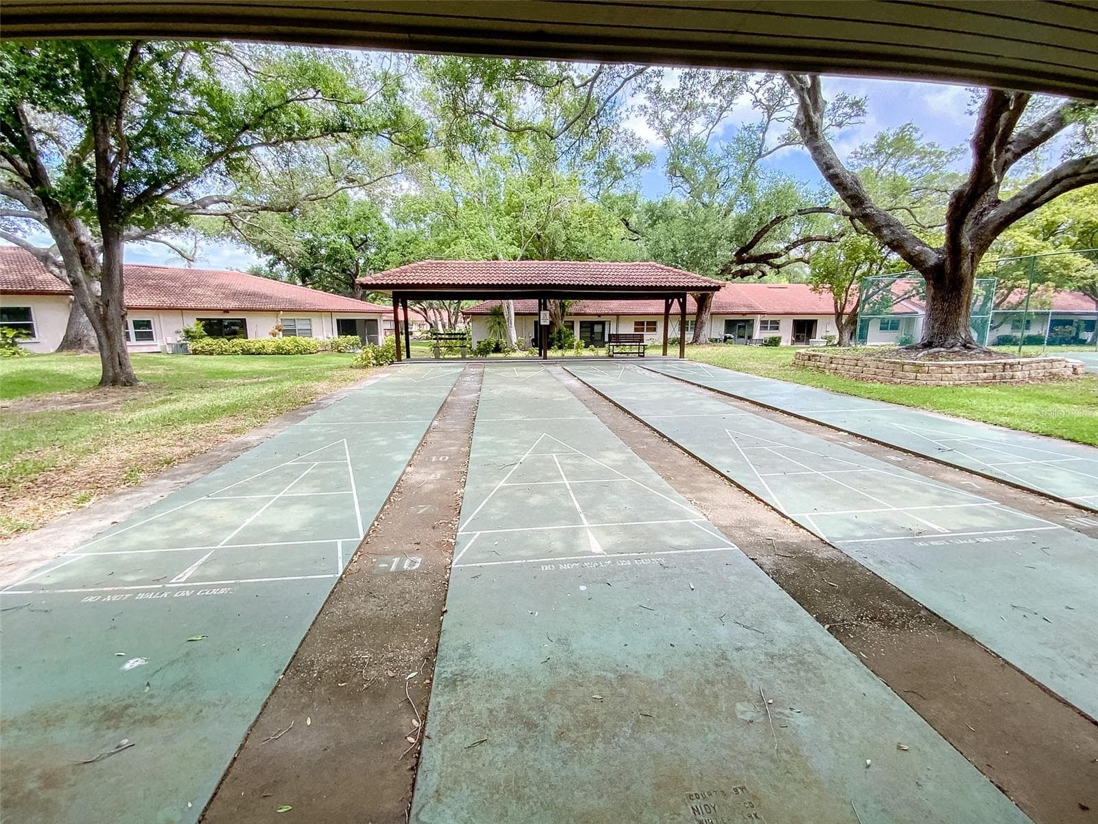 Shuffleboard - 1125 MONTROSE PL, DUNEDIN