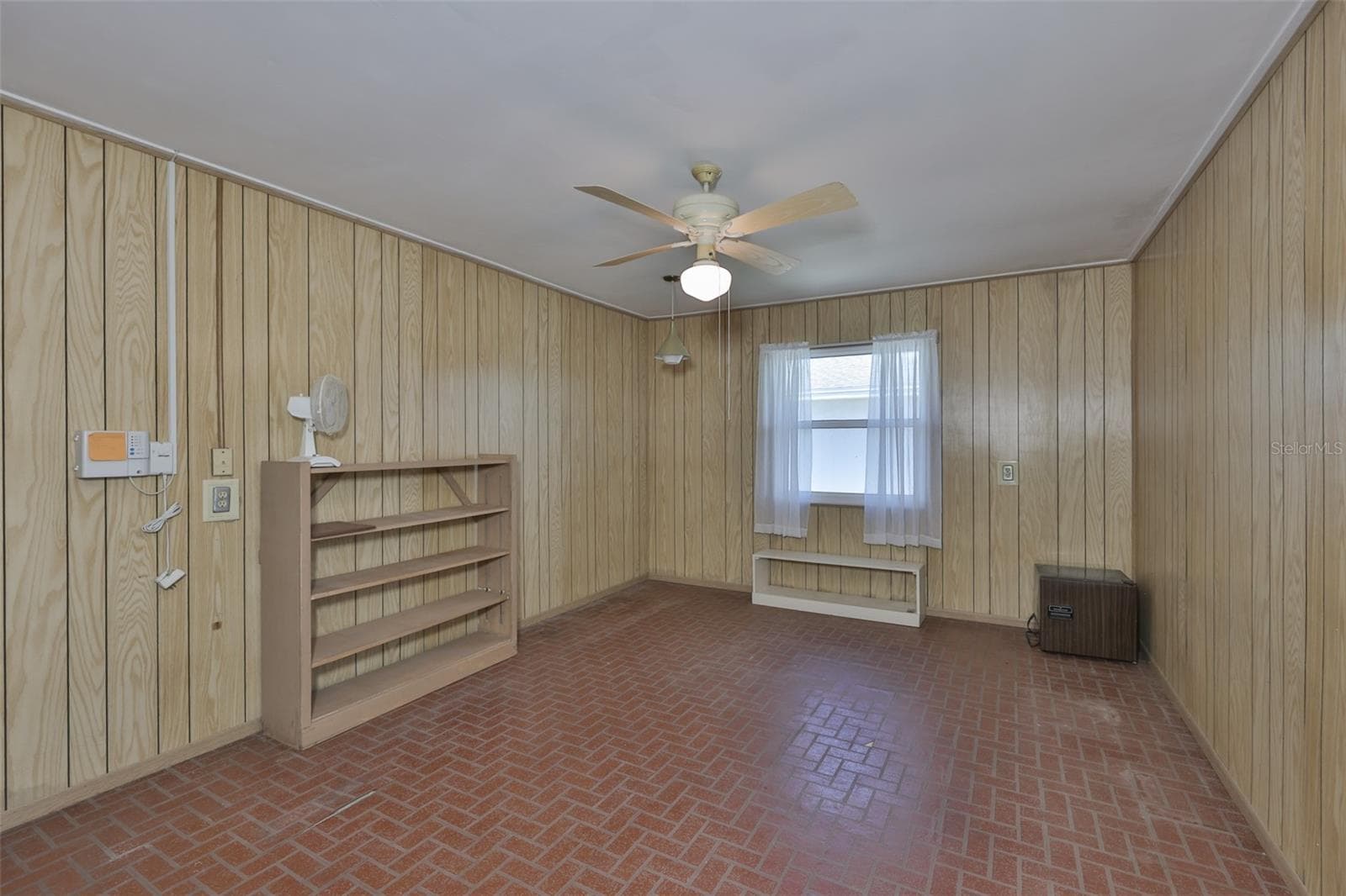 Single Family Residence at 1525 ALLEGHENY DR, SUN CITY CENTER, photo 13 of 47