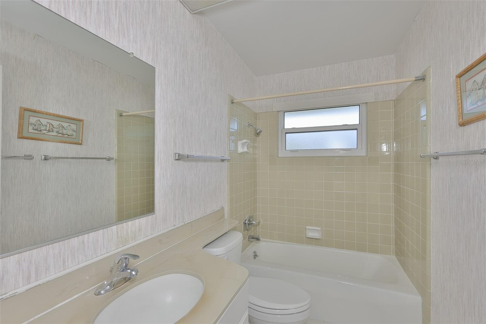 Single Family Residence at 1525 ALLEGHENY DR, SUN CITY CENTER, photo 18 of 47