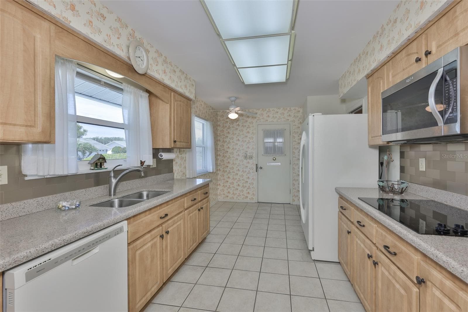 Single Family Residence at 1525 ALLEGHENY DR, SUN CITY CENTER, photo 27 of 47