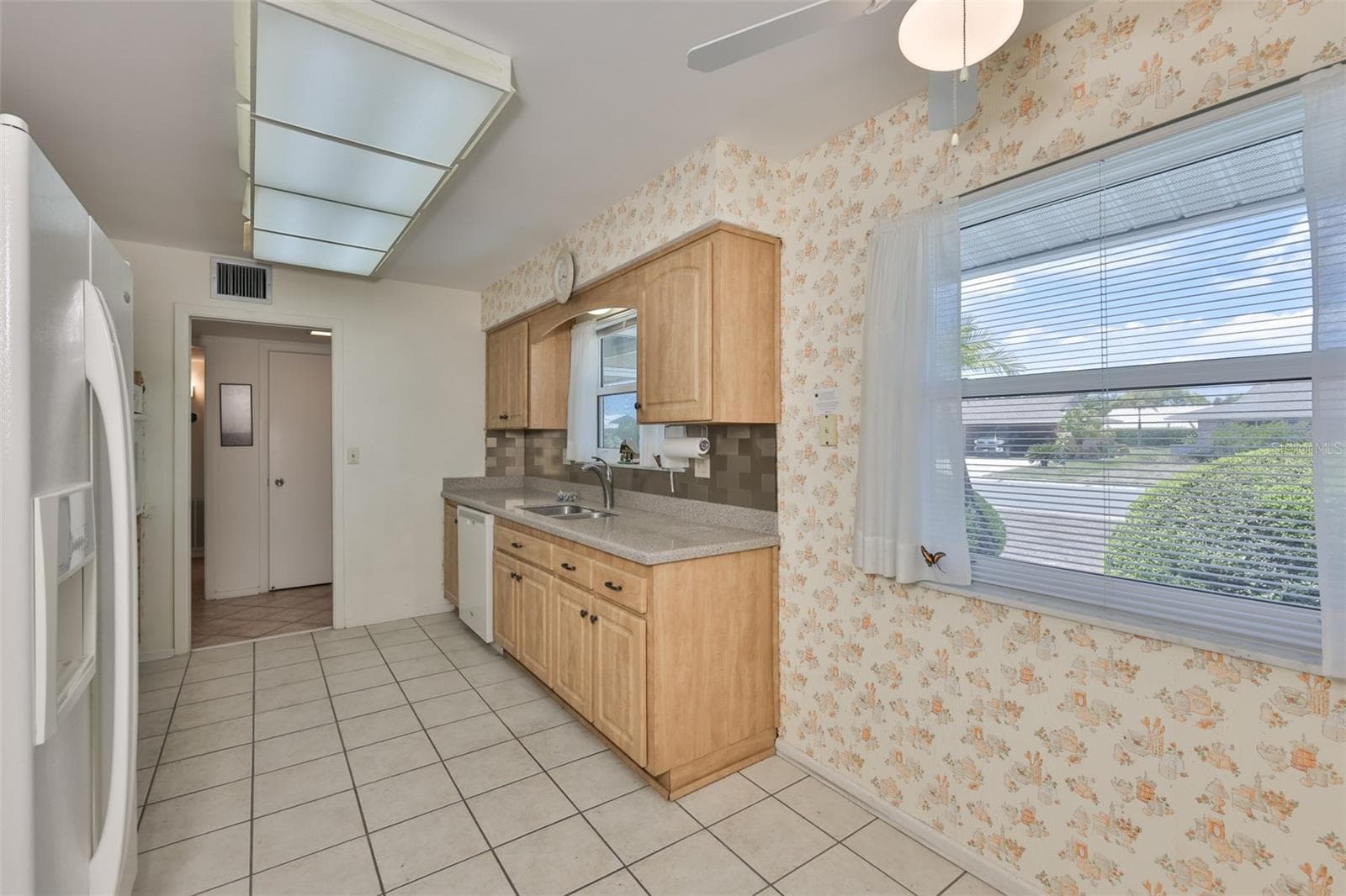 Single Family Residence at 1525 ALLEGHENY DR, SUN CITY CENTER, photo 30 of 47