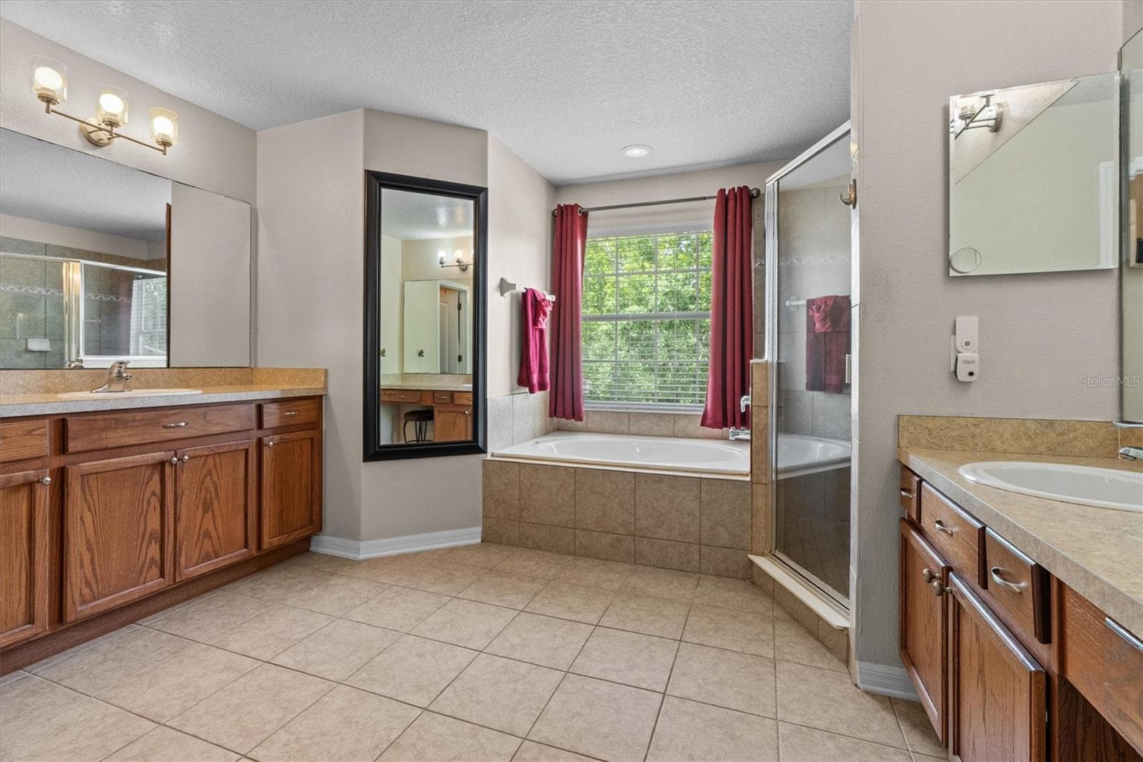 Single Family Residence at 12955 MOSS PARK RIDGE DR, ORLANDO, photo 33 of 43