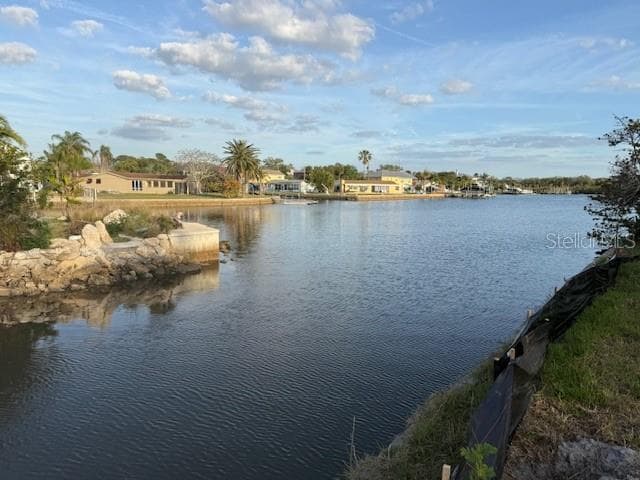 5250 MILLER BAYOU DR