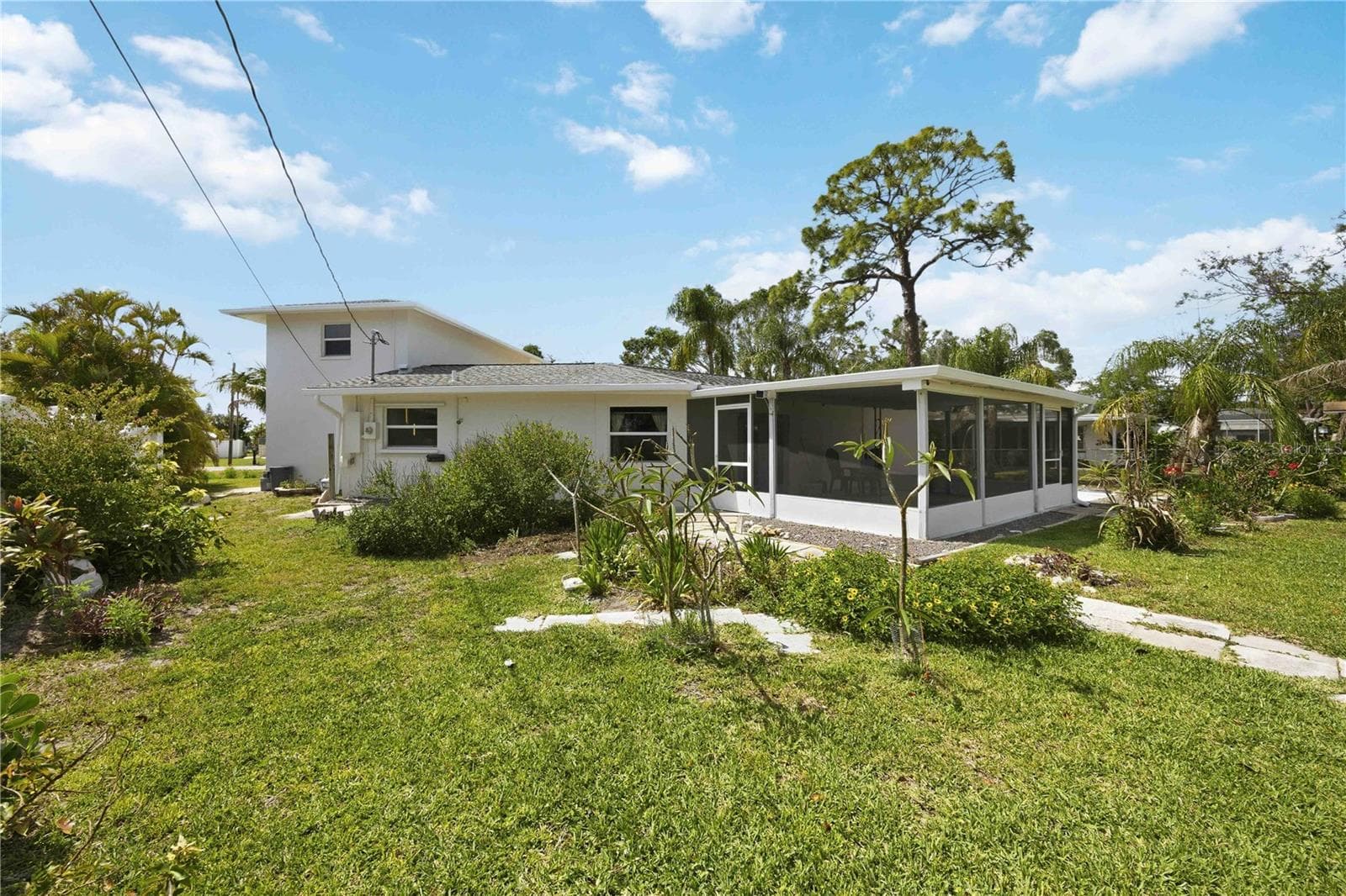 Single Family Residence at 917 CHURCH ST, VENICE, photo 52 of 66